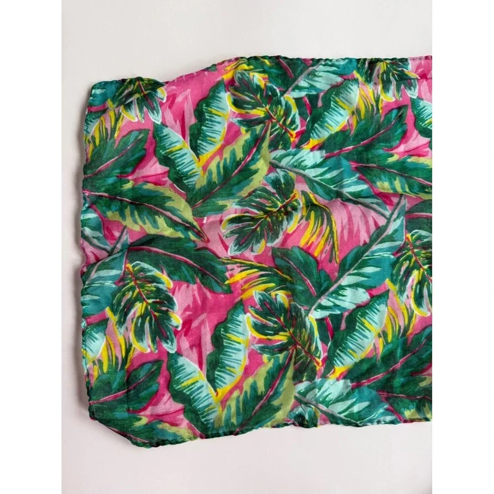 NWT TROPICAL BEACHY PALM SCARF PINK GREEN RECTANGULAR
